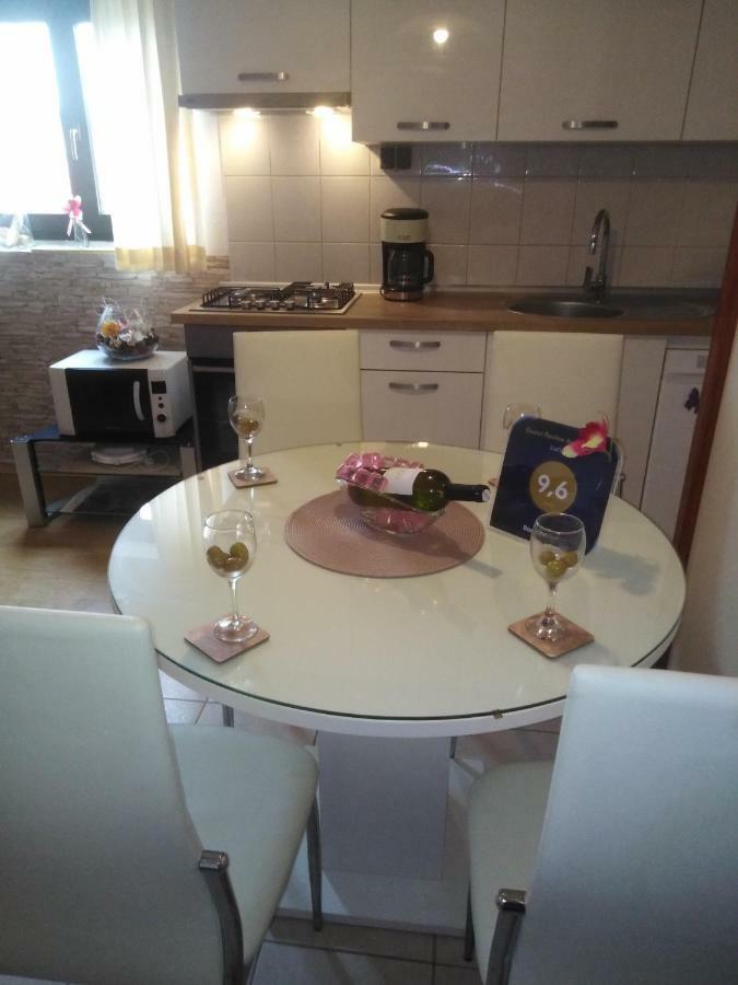 Luciana Apartment Zadar Bagian luar foto